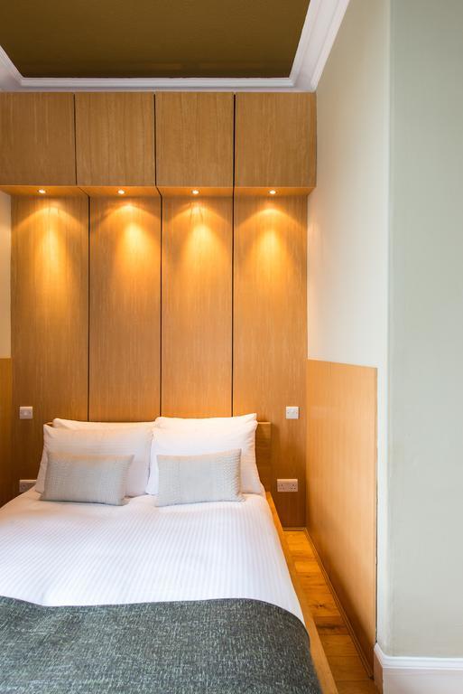 Castle Rock Apartment Edinburgh